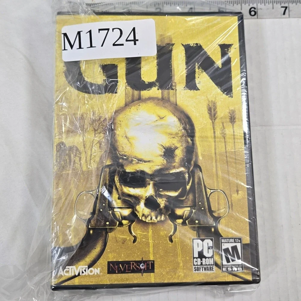 GUN PC Game 2005 3 Disc Set Neversoft Activision Vintage Western (CIB)